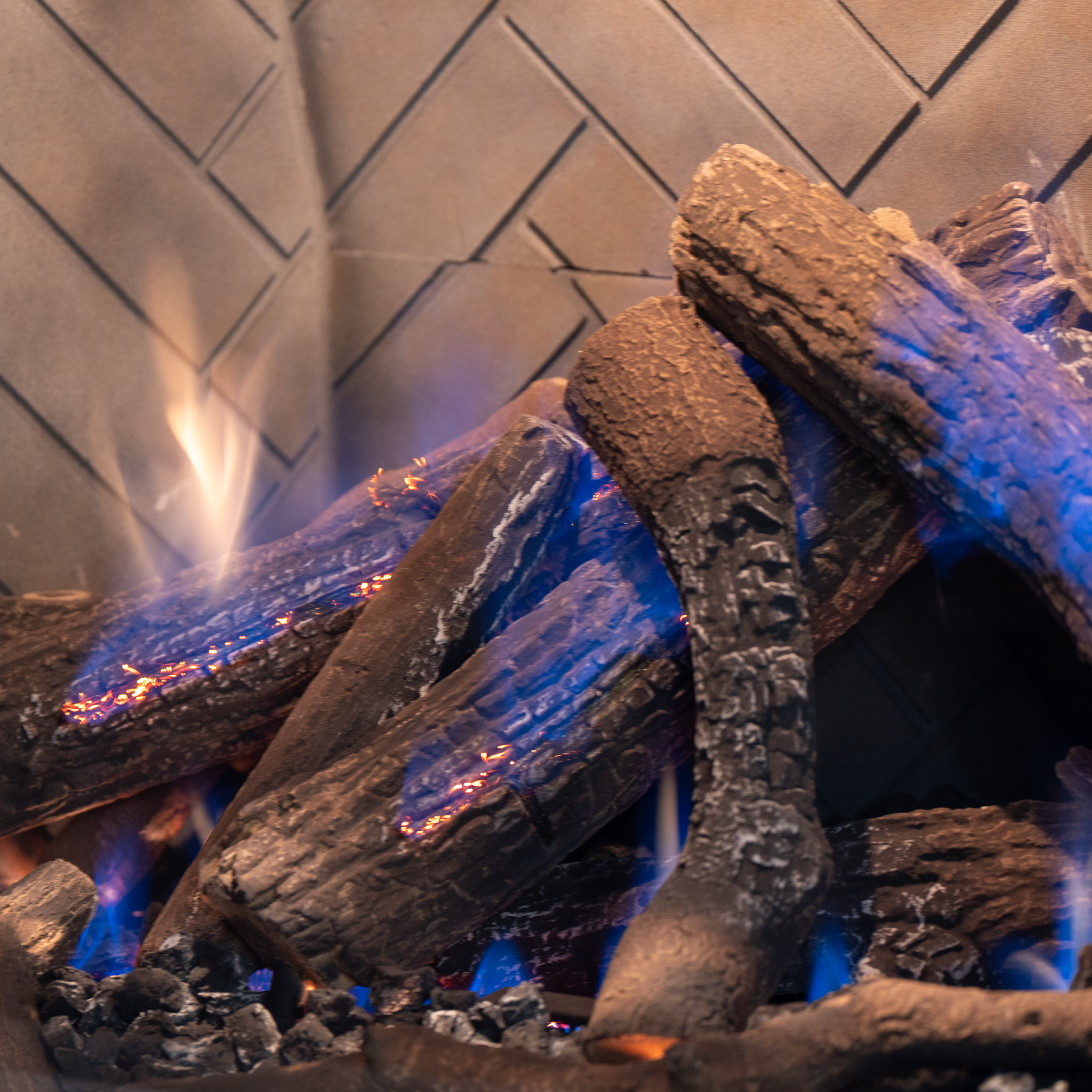 Wilderness Log Set for Ortal Fireplaces