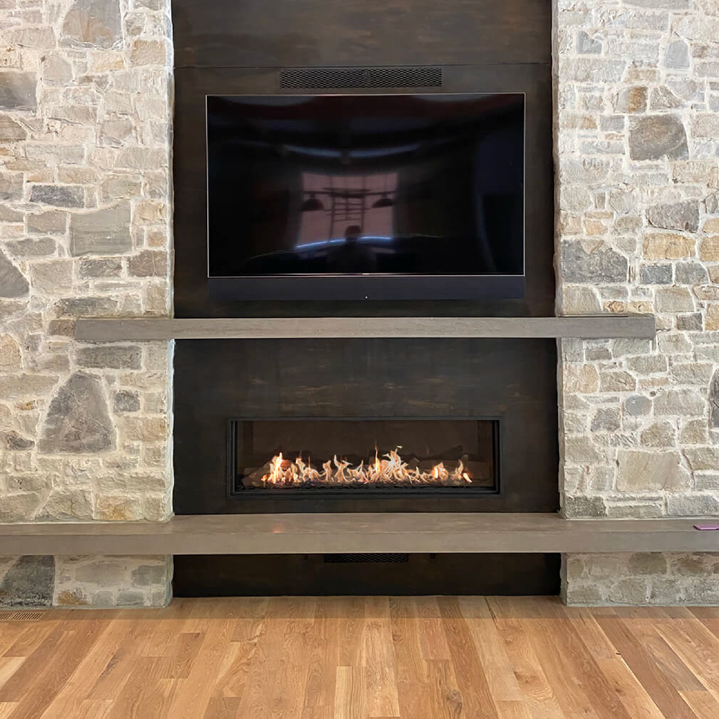 Front Facing Regular Glass Height Fireplace
