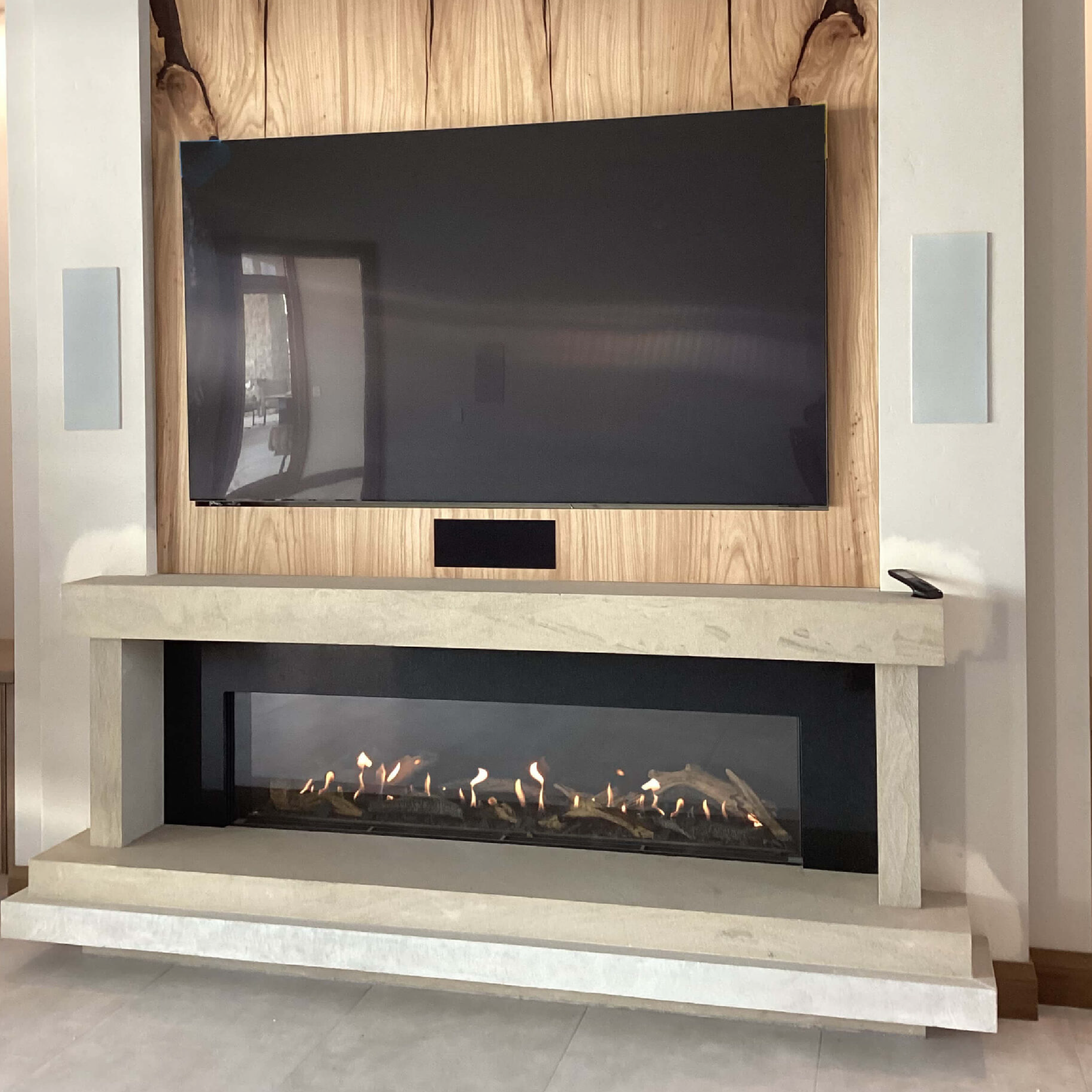 Front Facing Regular Glass Height Fireplace