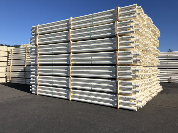 PVC Schedule 40 pressure pipes, 1/2 in, stacked in multiple 5-foot sections