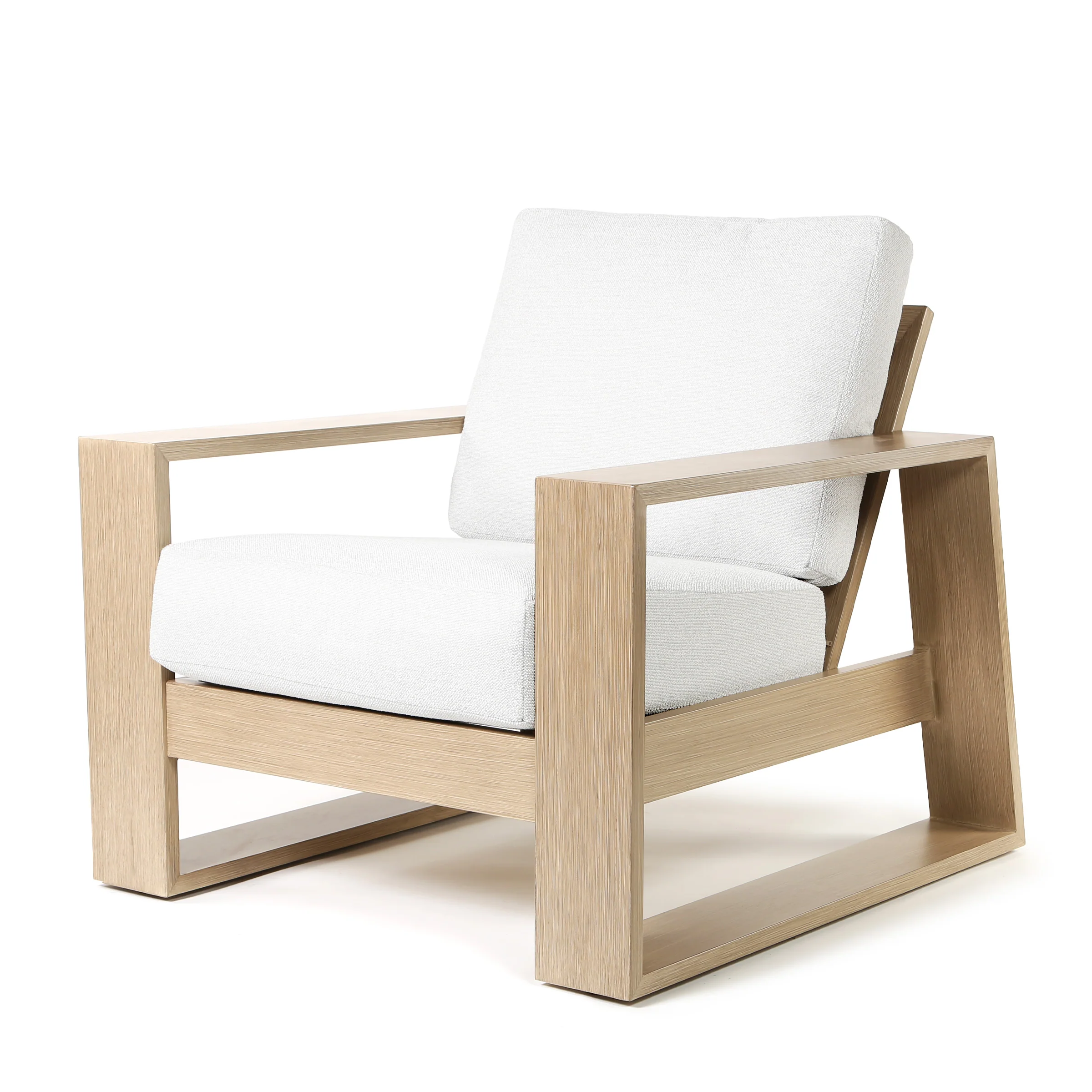 Novara Club Chair
